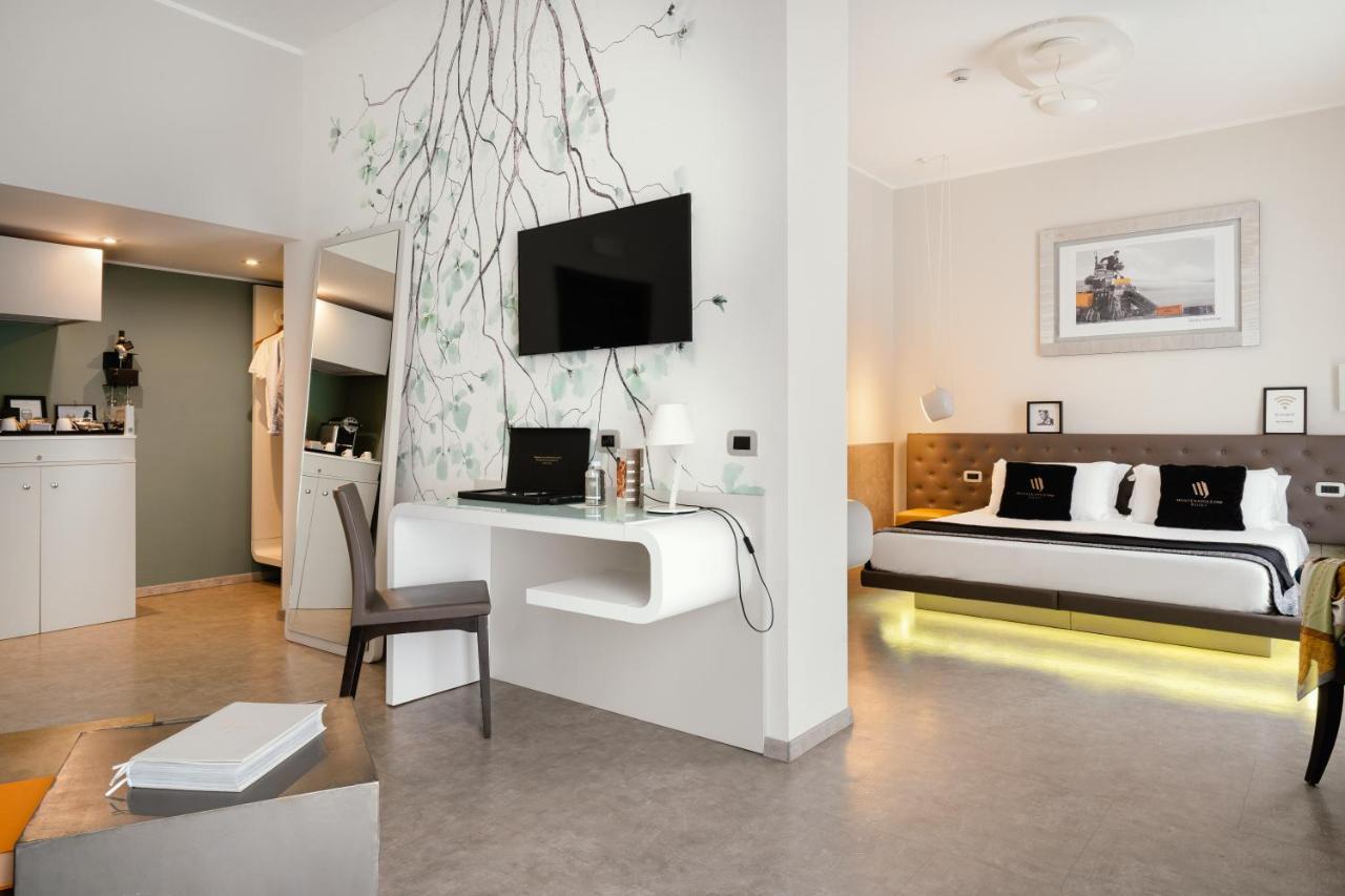 Montenapoleone Suites Мілан Екстер'єр фото